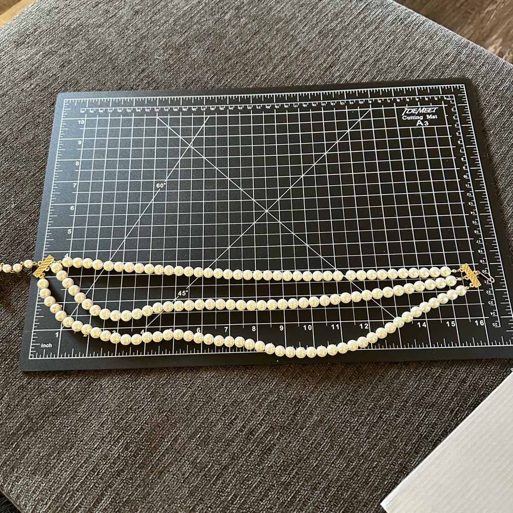 Muti strand faux pearl with gold tone findings layered necklace - Picture 4 of 5